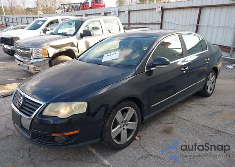 2009 Volkswagen Passat Komfort z USA, uszkodzony, nr VIN WVWJK73C69P038916